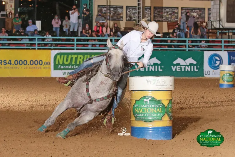 Conheça Caroline Rugolo, campeã da 6ª Super Semana do Tambor na categoria AMADOR!