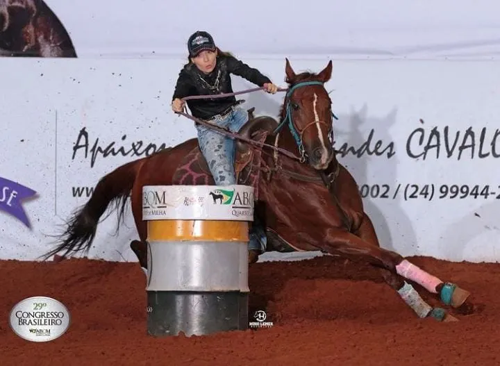 Atual Campeã da Categoria Aberto Feminino, Thaisa Matos Ribeiro em conjunto com B2B Maximus Rolls, cravando o excepcional tempo de 16s833.