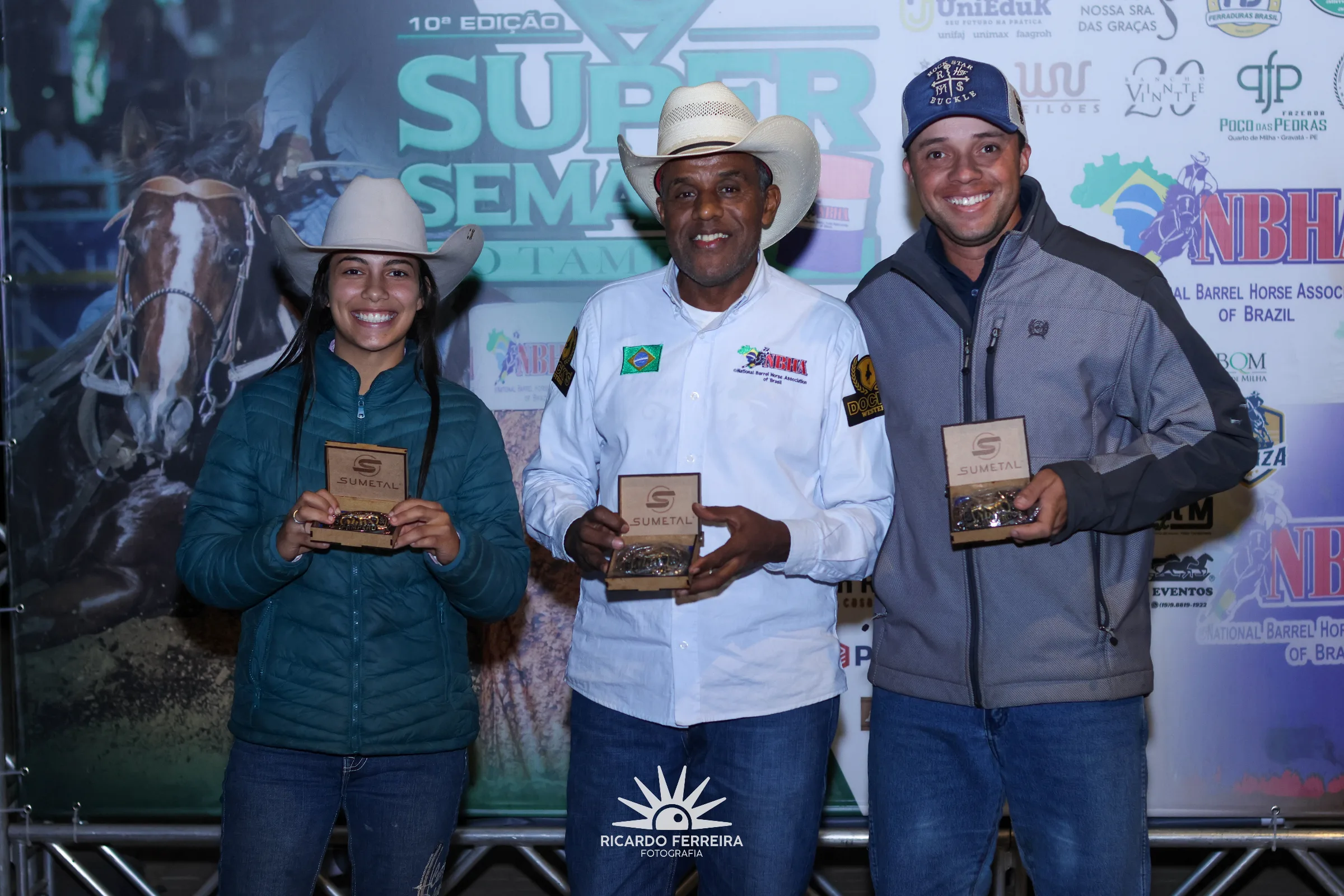 Caroline Manoele Nogueira & Sidnei Pereira da Silva Junior